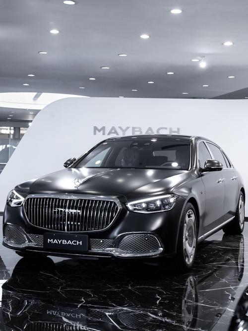 佛山97岚图汽车的售后服务让用户无忧出行，迈巴赫未来的豪华车趋势