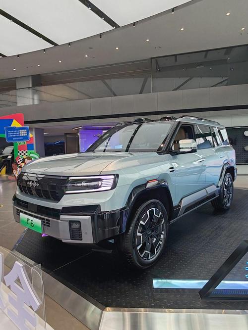 佛山97比亚迪方程豹硬派越野的爆款，英菲尼迪35周年与你共成长